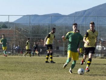 Μικρόφωνο στα γήπεδα 