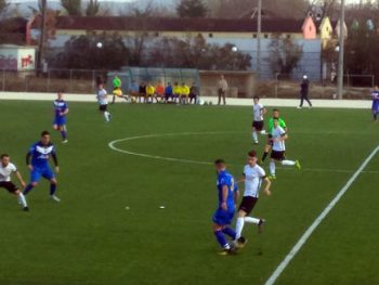 Μπήκε τετράδα η Κράψη, 2-1 τους Χουλιαράδες