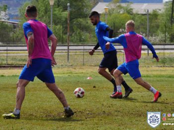 Εκτός με Αστέρα ο Ευαγγέλου