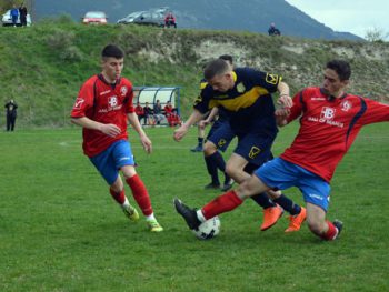Ισοπαλία στο ντέρμπι, μύλος στην ούρα 