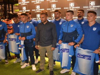 Παρουσιάστηκαν φανέλα και Ντάσιος (video)