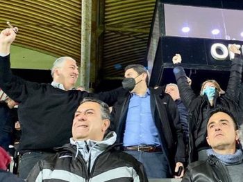 Προσπαθεί να συμμαζέψει τα ασυμμάζευτα ο Αυγενάκης