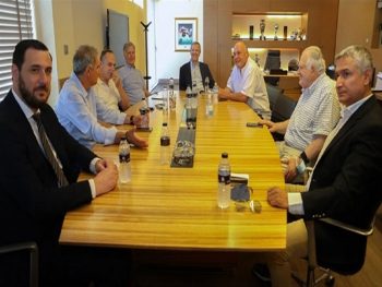 Συνάντηση Μπαλτάκου με προέδρους και εκπροσώπους επτά ομάδων της Super League