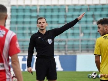Ο Μπουρουζίκας διαιτητής στο ΠΑΣ Γιάννινα- Καβάλα 