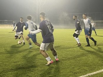 Ισόπαλο το ντέρμπι κορυφής,νίκες για Αβγό και Νεοκαισάρεια