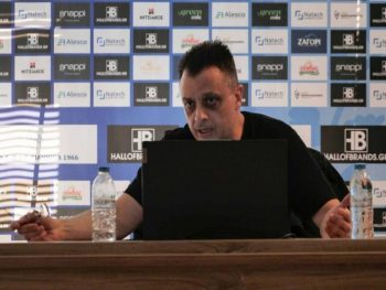 Σιόντης: «Οι θεωρίες συνωμοσίας καταρρέουν από τα γεγονότα»