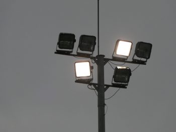Χωρίς επαρκή φωτισμό το γήπεδο της ΕΠΣΗΠ (pics)