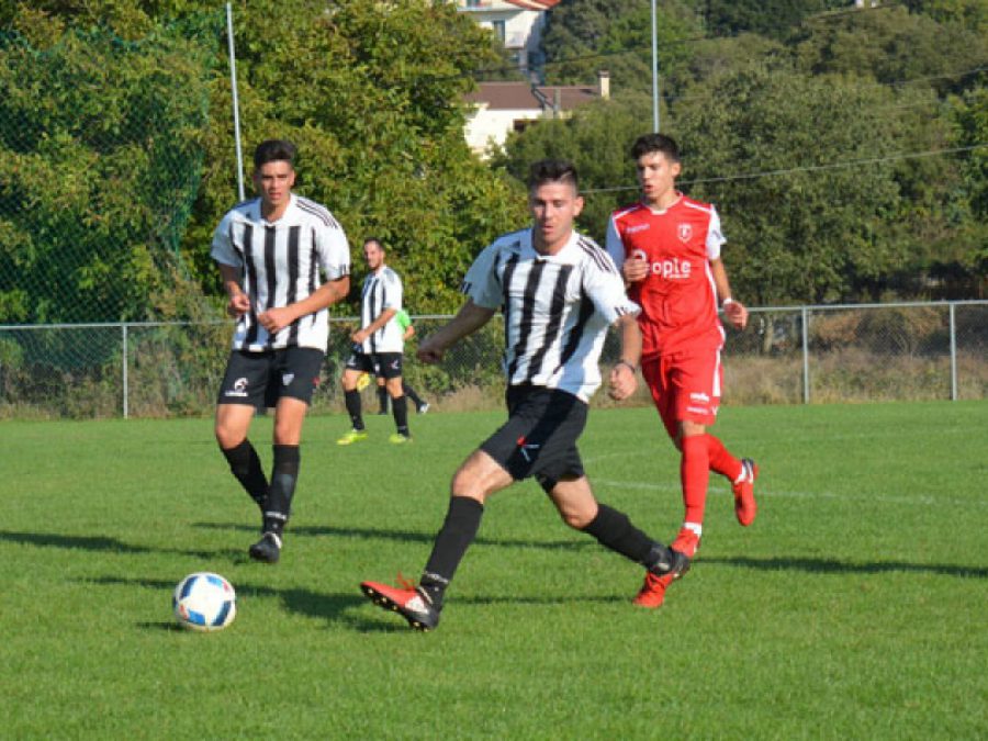 Μικρόφωνο στα γήπεδα 