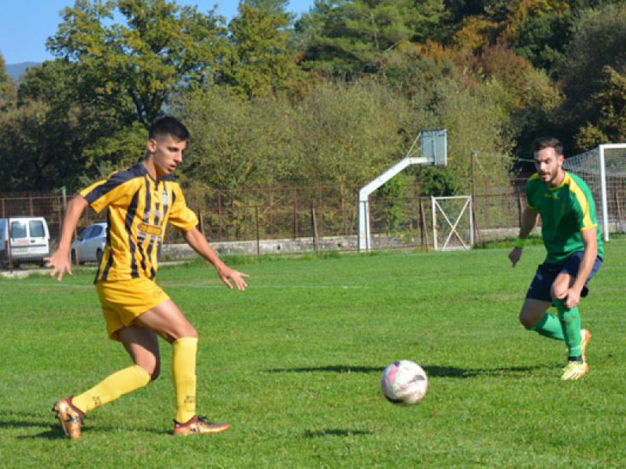 Μικρόφωνο στα γήπεδα 