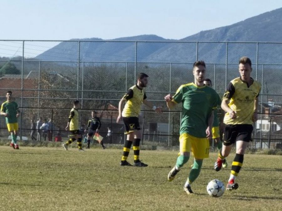 Μικρόφωνο στα γήπεδα 