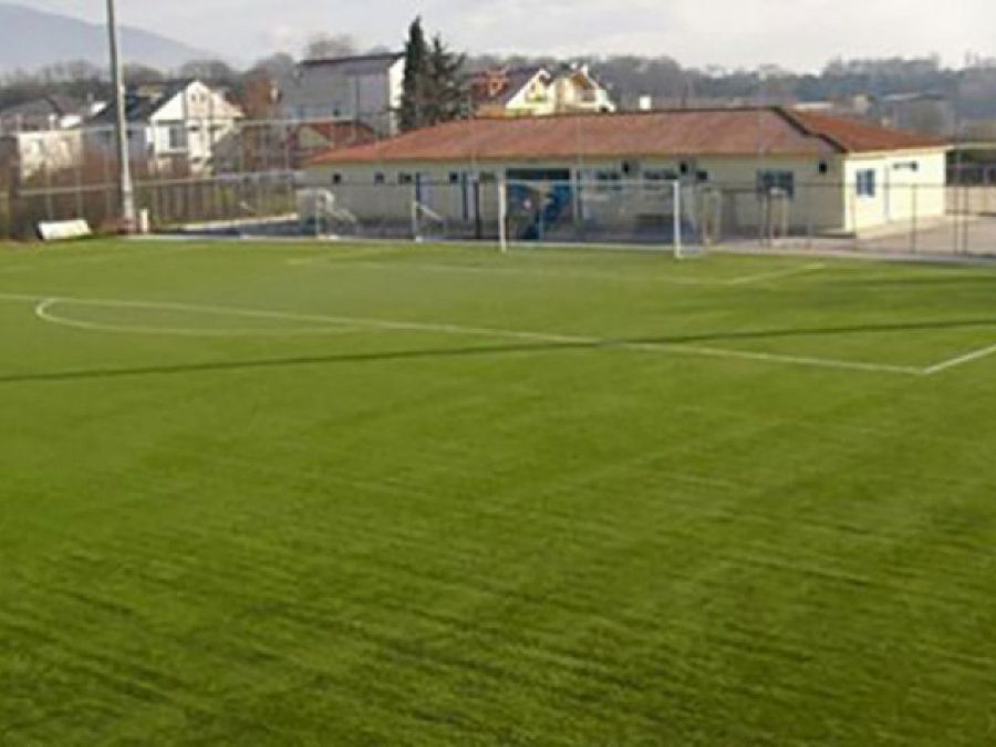 Αλλάζει το χλοοτάπητα η Δημοτική Αρχή, ευχαριστεί η ΕΠΣΗΠ