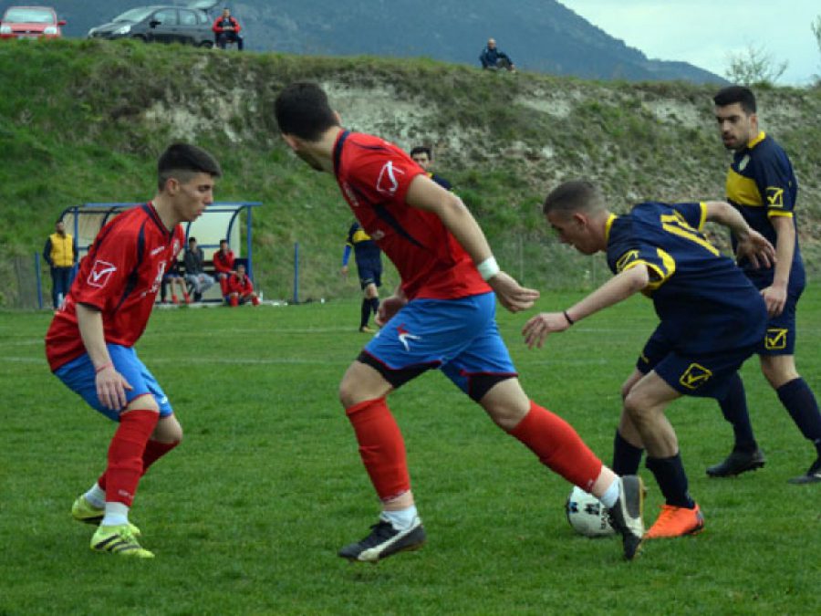 Μικρόφωνο στα γήπεδα 