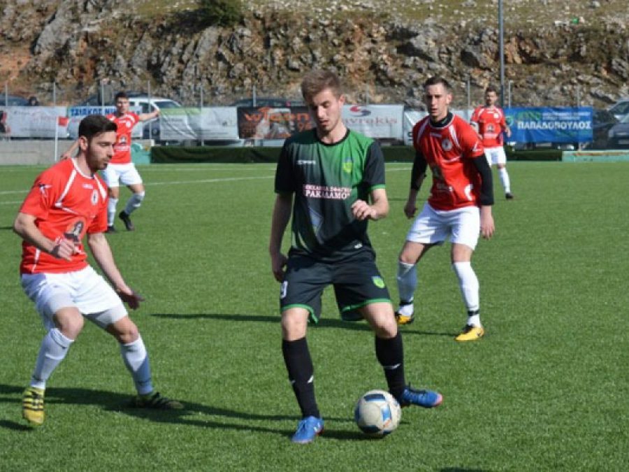 Στα κίτρινα και ο Σπαλιάρας