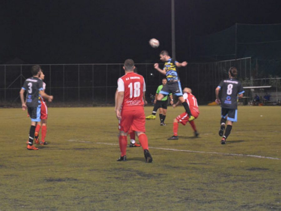 Κορυφή για τρεις 