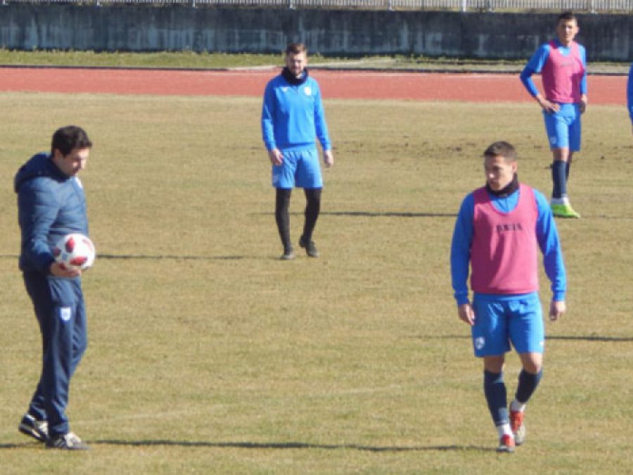 «Γκάζια» Γιαννίκη, αμφίβολος ο Κάστρο