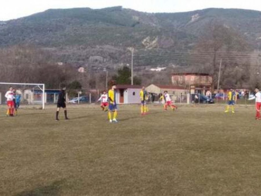 Πήρε φωτιά η κορυφή 