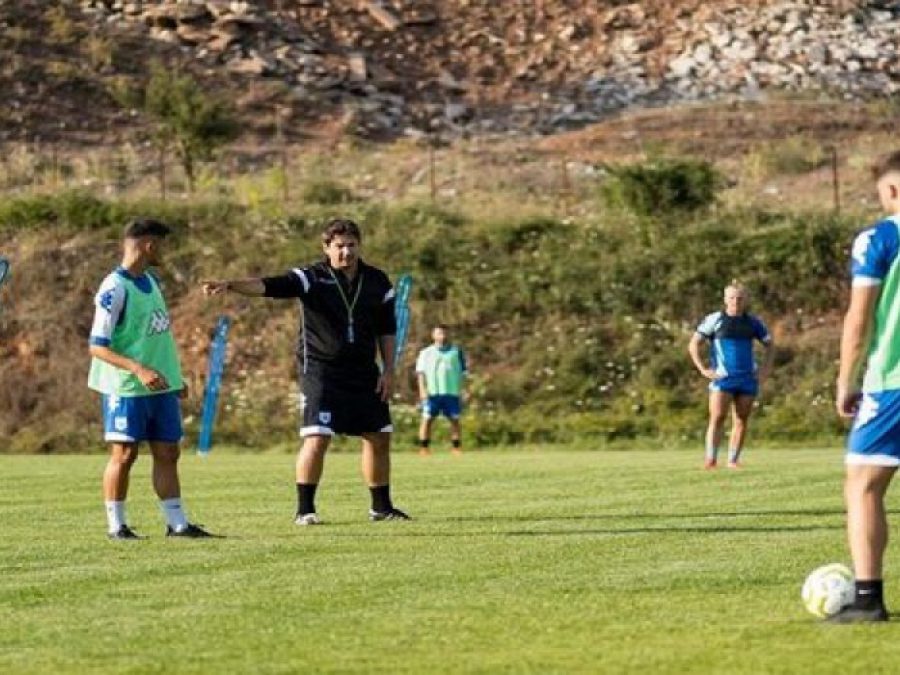 Φιλικό με την Μύκονο στο Καρπενήσι