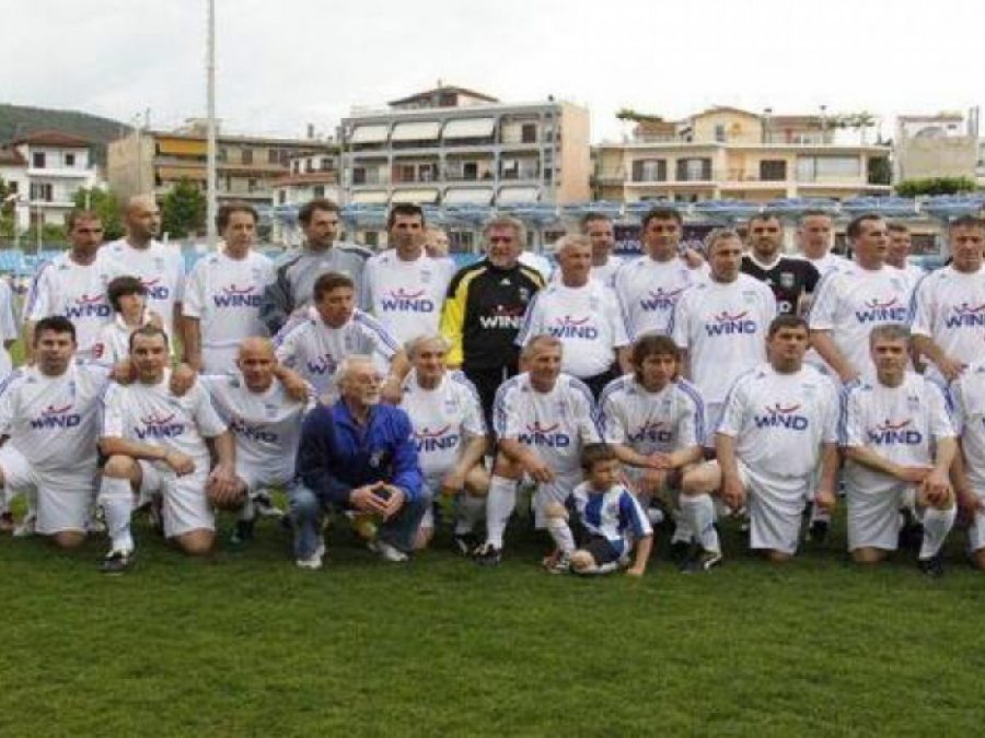 Συγκέντρωση τροφίμων στο φιλικό Βετεράνων 