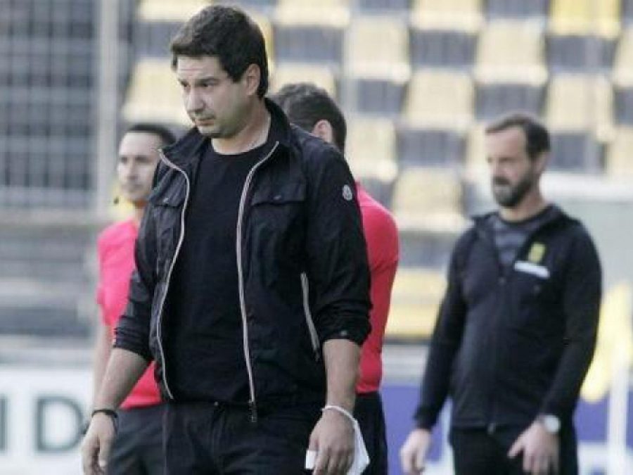 Γιαννίκης: «Μετά το 0-2 φάνηκε η αγωνιστική απραξία»