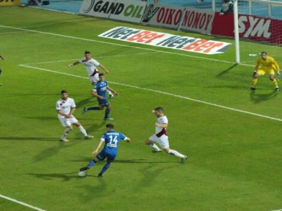 Μετεξεταστέος στον....Πινακά,ΠΑΣ Γιάννινα - Λάρισα 1-2