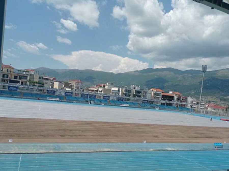 Έγινε η σπορά, προστατευτικό νάυλον στο «Ζωσιμάδες»