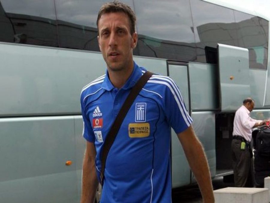  Παντελής Καφές και Γιώργος Βακουφτσής στο φιλικό του Μετσόβου με τους Legends 2004