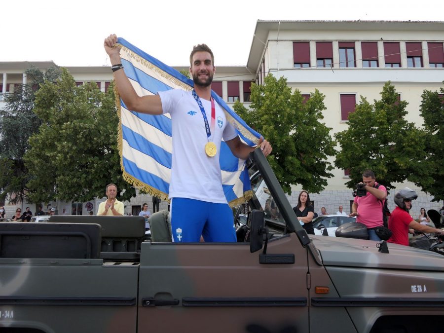 Τα Γιάννενα αποθέωσαν τον Χρυσό Ολυμπιονίκη! (video+photos)