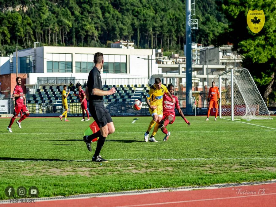 Κράτησε το εντός έδρας αήττητο ο Θεσπρωτός, 0-0 με ΑΕΛ