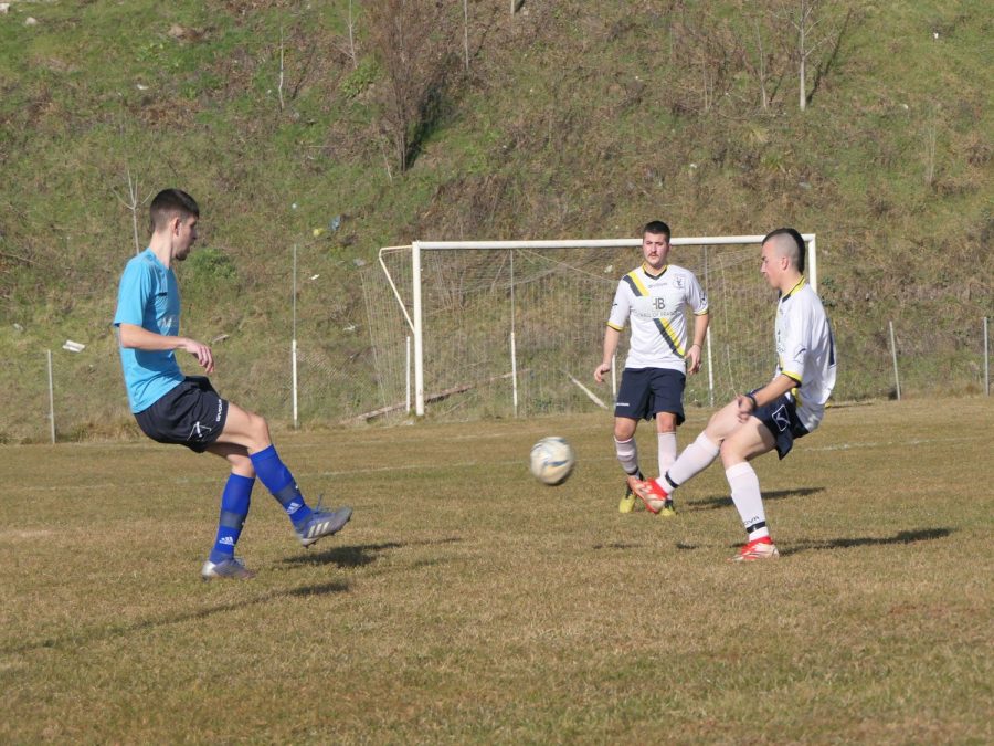 Ακάθεκτη στην κορυφή η Κράψη, νίκη για τους Χουλιαράδες