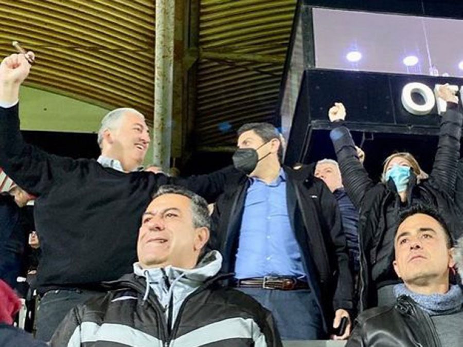 Προσπαθεί να συμμαζέψει τα ασυμμάζευτα ο Αυγενάκης