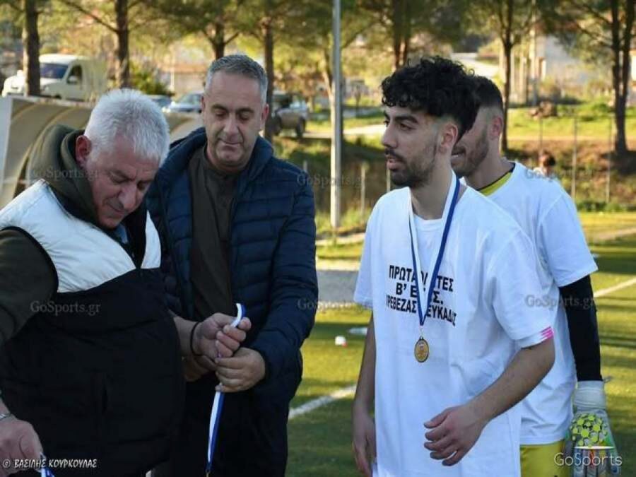 Απέκτησε και Θοδωρή Γούλα η Καστρίτσα