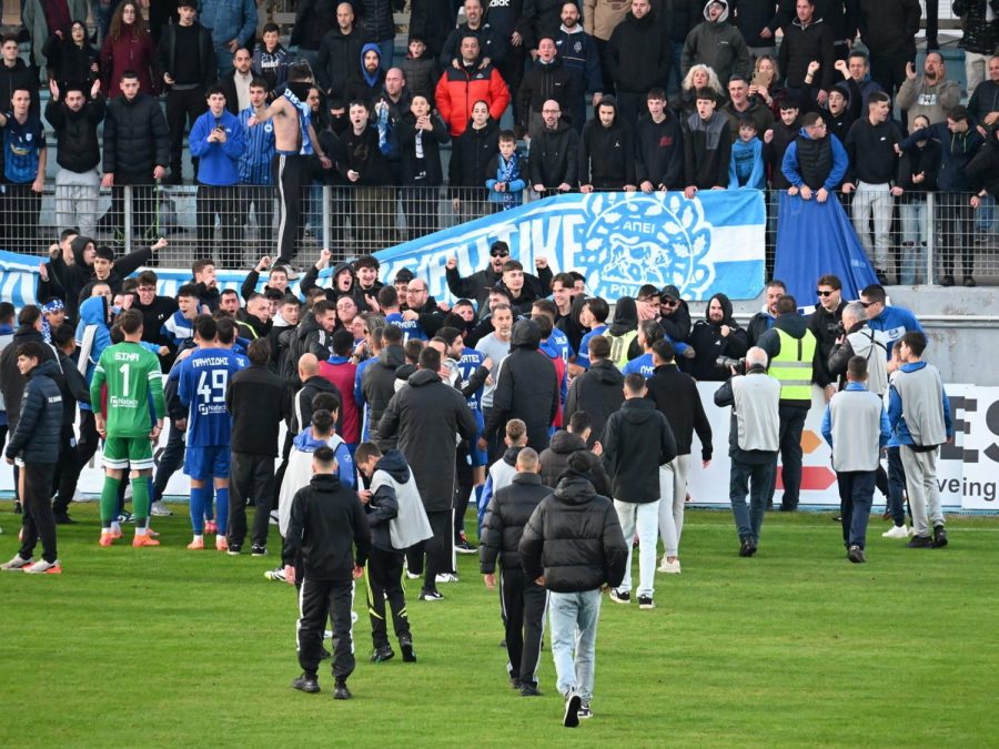 Ένα κουβάρι παίκτες, Γκούμας και κόσμος (video)