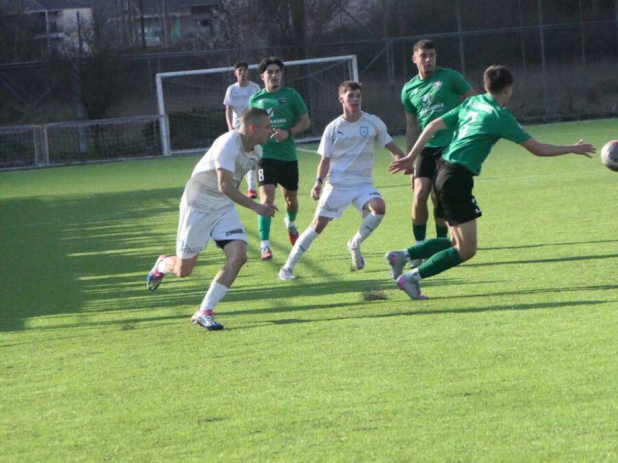 Τρίτη πλέον η Κ19 του ΠΑΣ, 0-0 με Μακεδονικό (video)