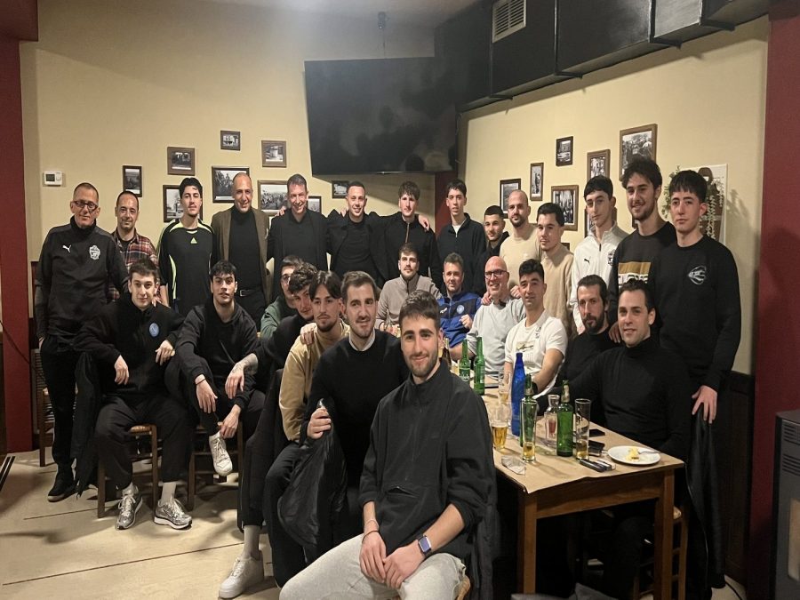 Σε οικογενειακό και εορταστικό κλίμα η κοπή πίτας του Κάστρου/Νεοχωρόπουλου(photos&video)