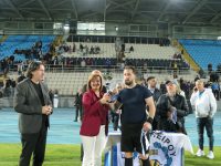 Οι απονομές των δύο φιναλίστ του τελικού (video-photos)