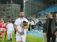 Οι απονομές των δύο φιναλίστ του τελικού (video-photos)