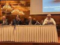Τέταρτη συνεχόμενη τετραετία για τον Κώστα Βρακά με 55 ψήφους – Ισχυρή εντολή από τα σωματεία της ΕΠΣΗΠ